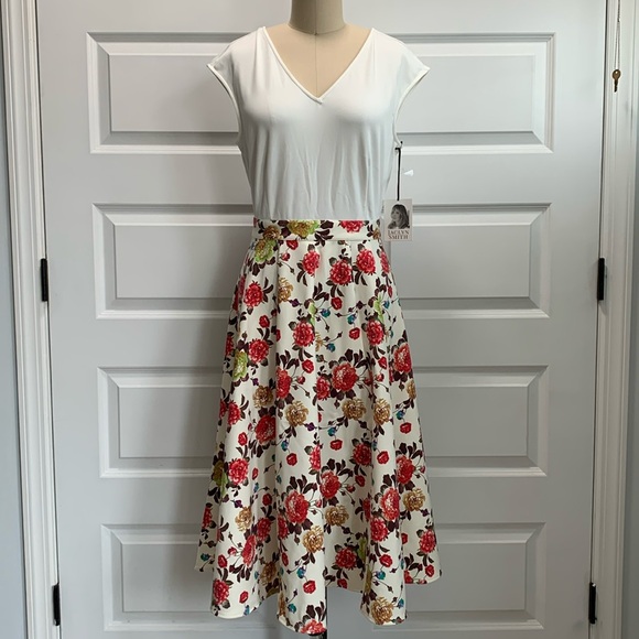 New NO TAGS JACLYN SMITH floral printed scuba stretch V neck midi dress. - Picture 1 of 13